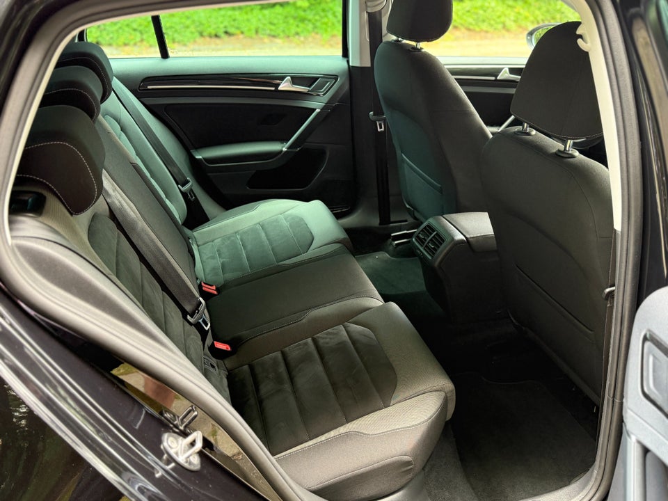 VW Golf VII 1,4 TSi 150 Highline DSG 5d