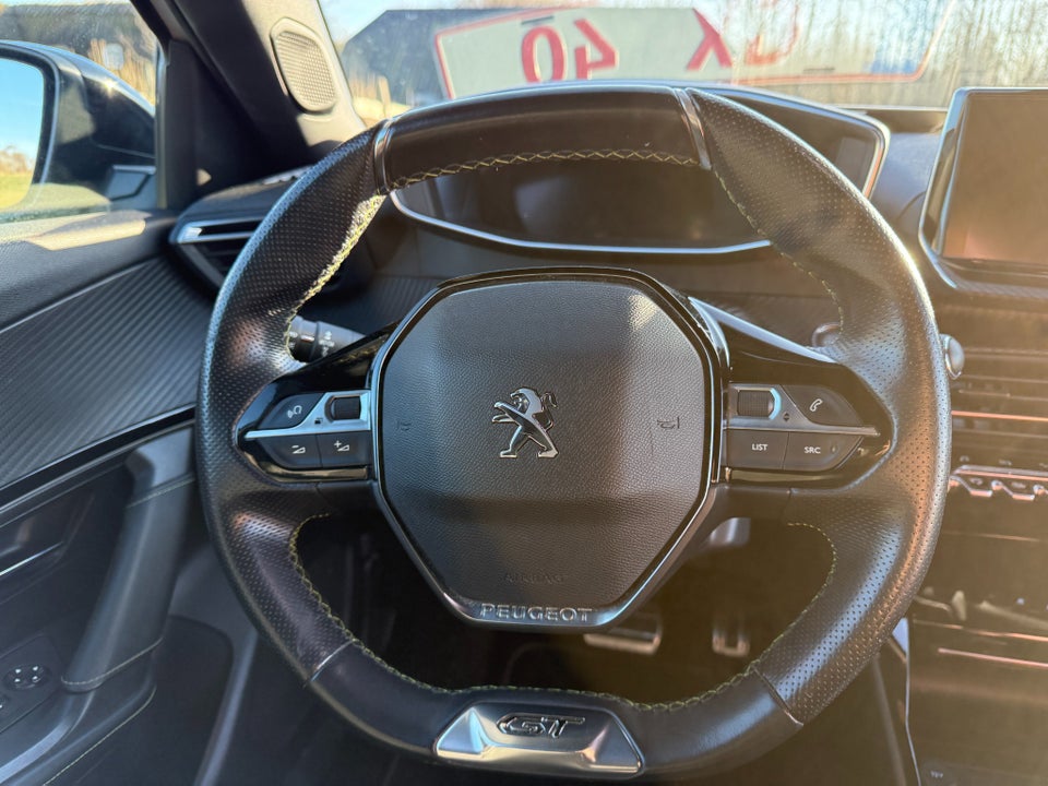 Peugeot e-2008 50 GT Line 5d