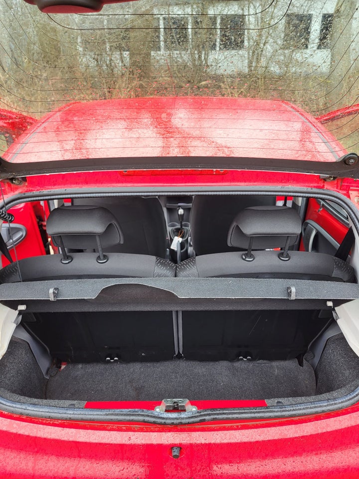 Peugeot 107 1,0 Active 5d