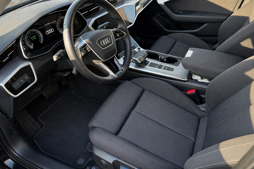 Audi A6 50 TFSi e Sport Prestige quattro S-tr. 4d