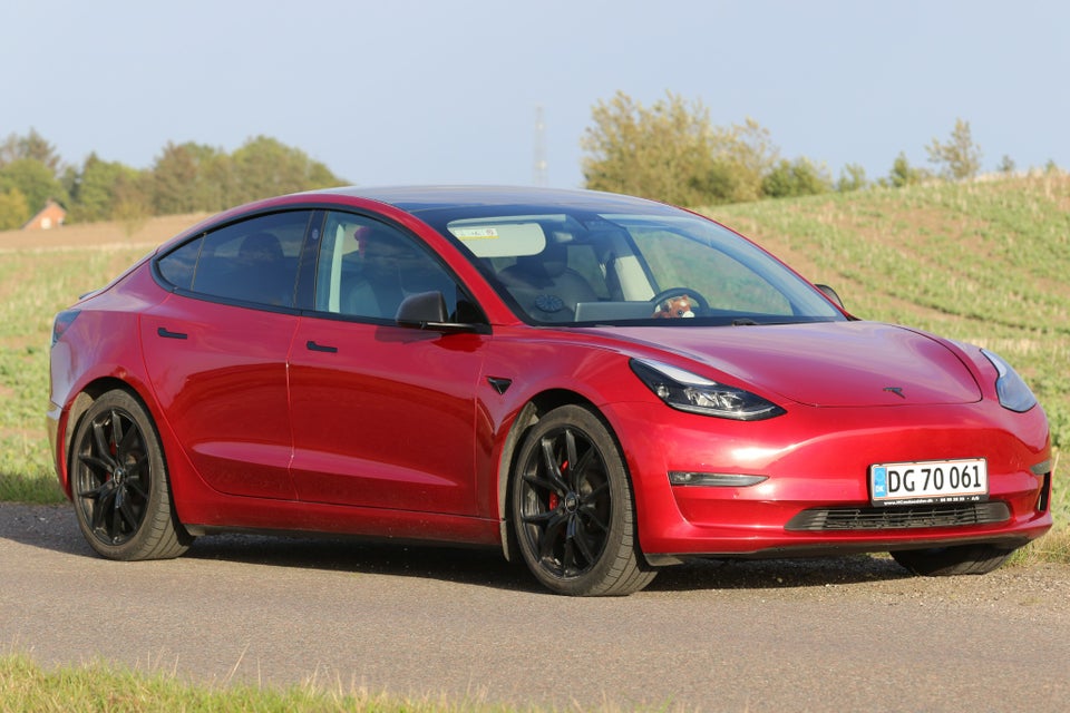 Tesla Model 3 Performance AWD 4d