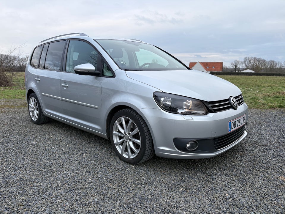 VW Touran 2,0 TDi 140 Highline DSG 5d