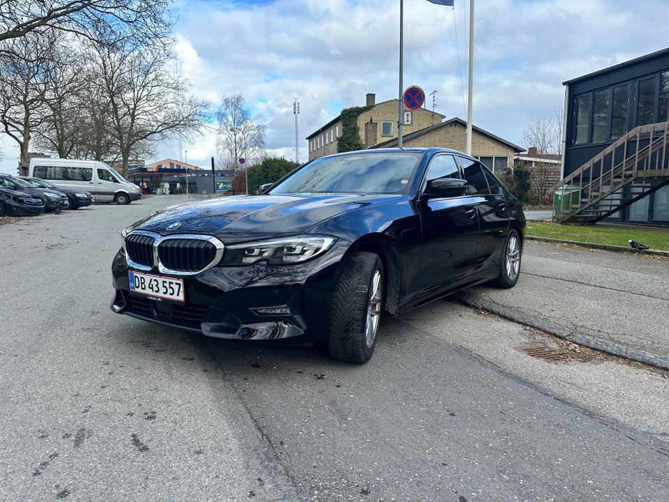 BMW 330e 2,0 Sport Line aut. 4d
