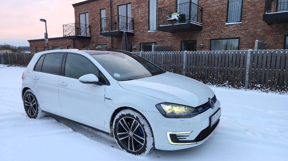 VW Golf VII 1,4 GTE DSG 5d