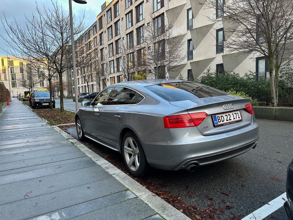 Audi A5 1,8 TFSi 144 S-line Sportback Multitr. 5d