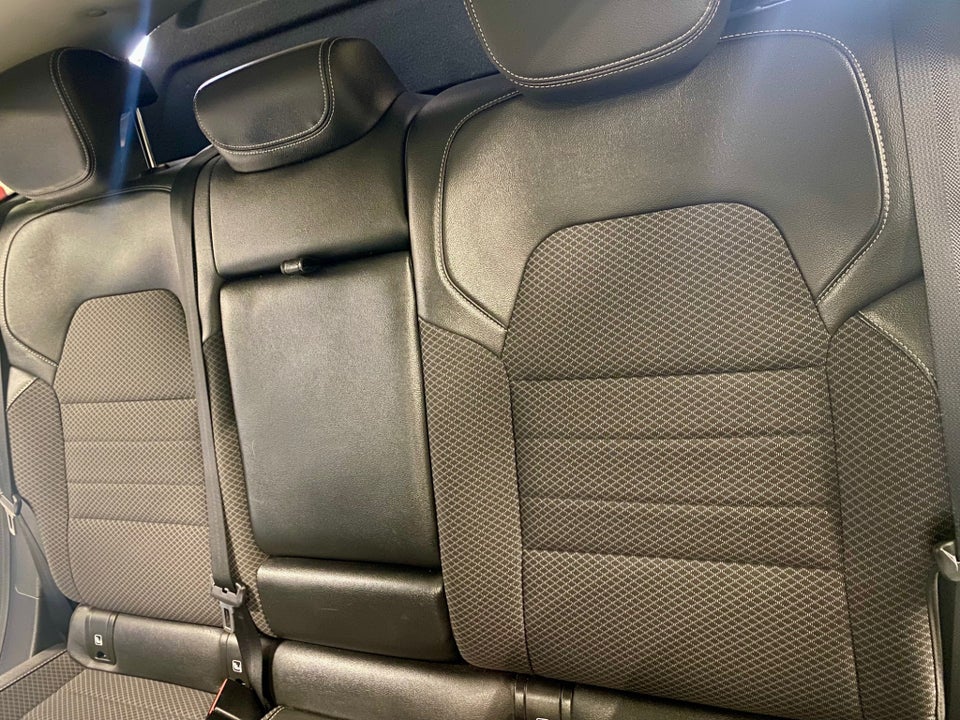 Renault Arkana 1,6 E-Tech Intens 5d