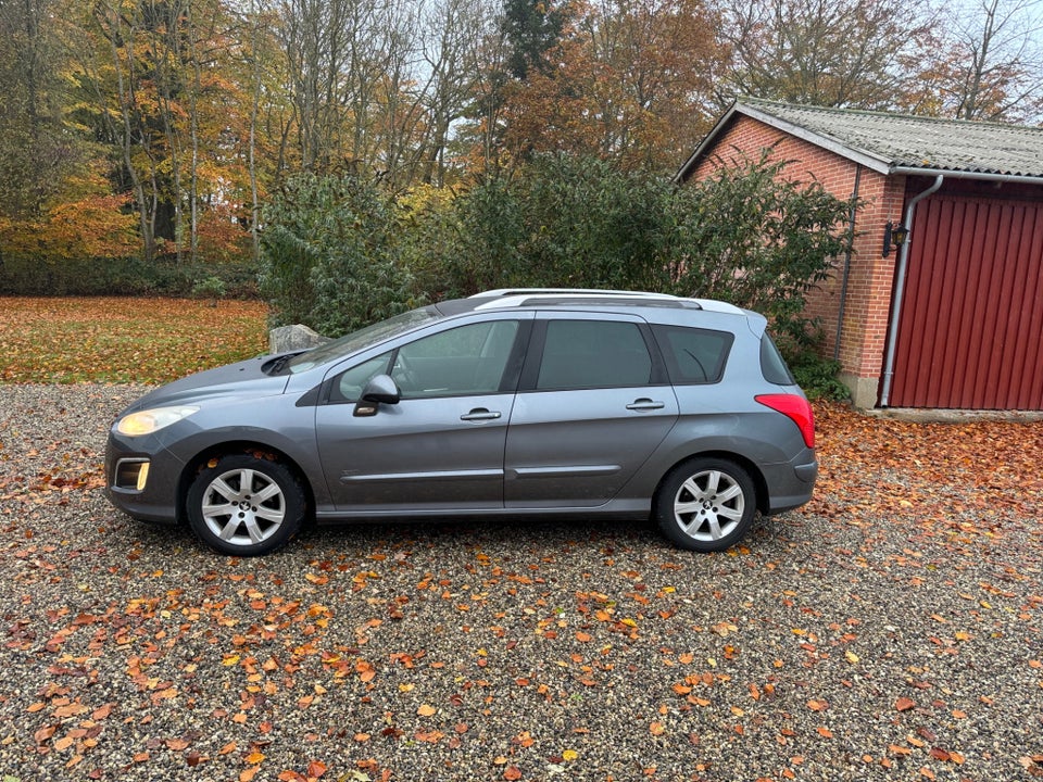 Peugeot 308 1,6 e-HDi 112 Sportium SW 7prs 5d