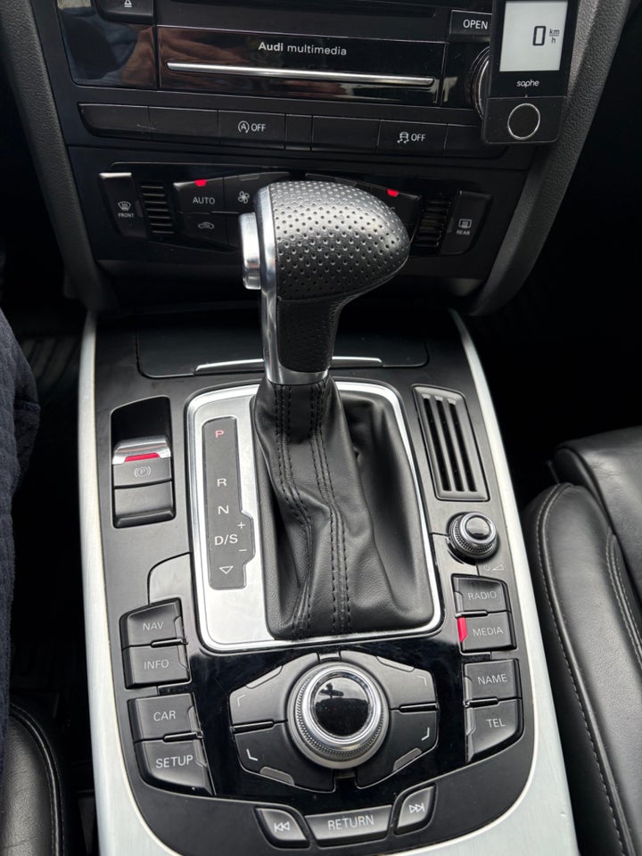 Audi A4 2,0 TFSi 211 S-line Avant Multitr. 5d