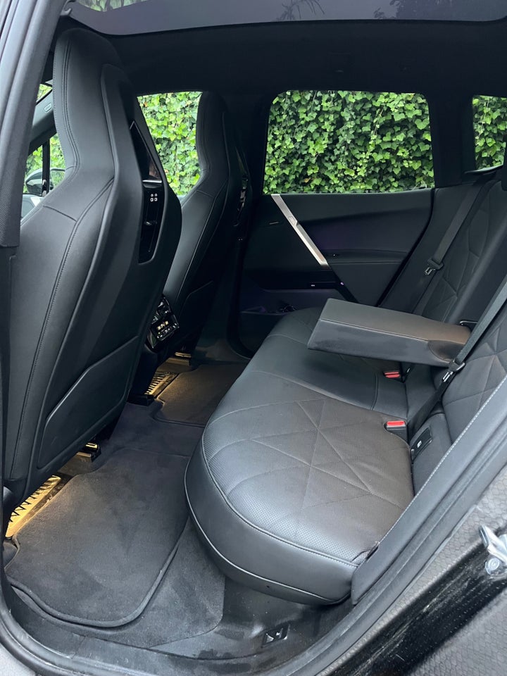 BMW iX xDrive40 Fully Charged Sport 5d