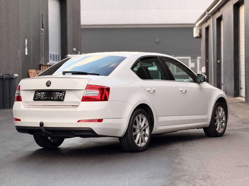 Skoda Octavia 1,2 TSi 105 Elegance 5d