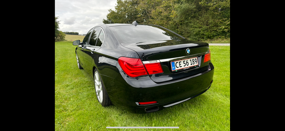 BMW 750i 4,4 xDrive Steptr. 4d