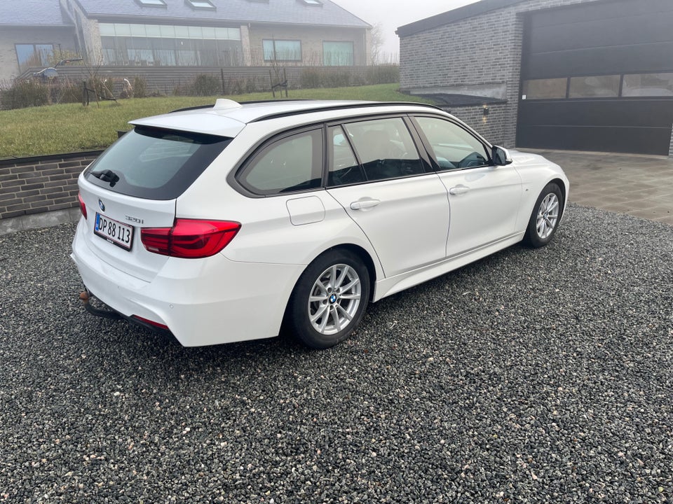 BMW 320i 2,0 Touring M-Sport aut. 5d