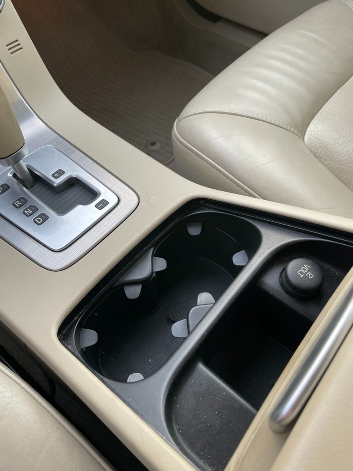 Volvo S80 2,5 T Momentum aut. 4d