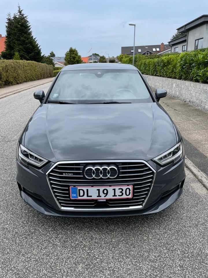 Audi A3 1,4 e-tron S-line Sportback S-tr. 5d