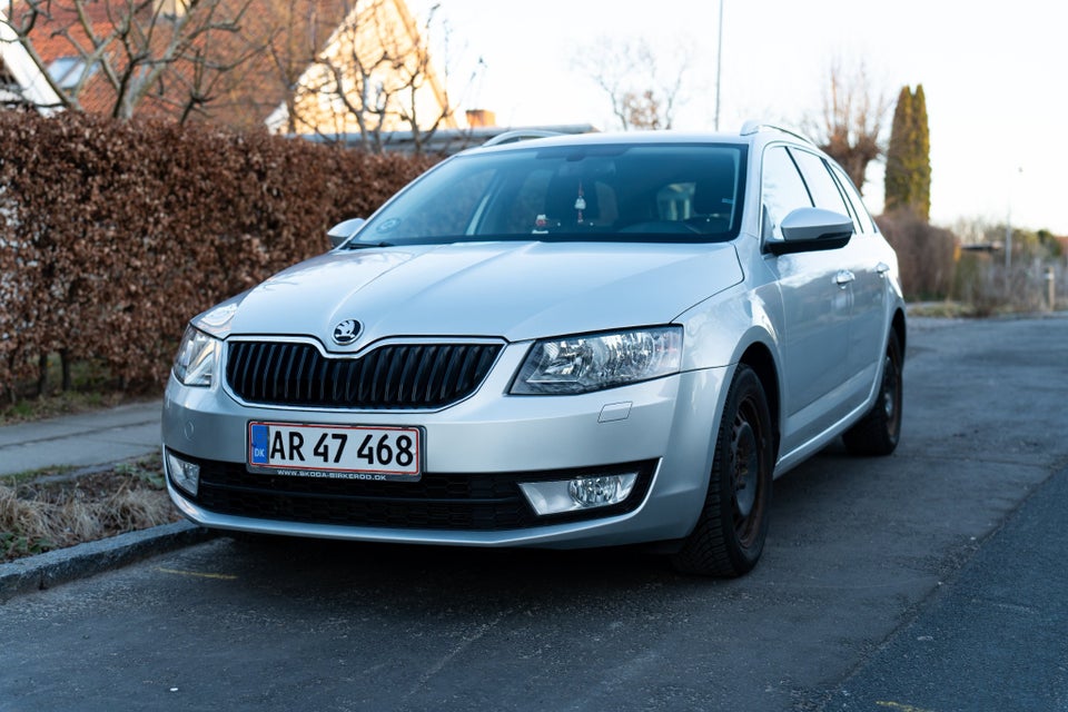 Skoda Octavia 1,2 TSi 105 Elegance Combi 5d