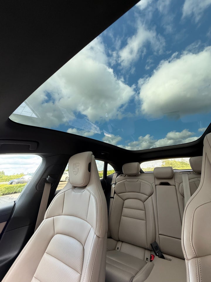 Porsche Taycan 4S Sport Turismo 5d