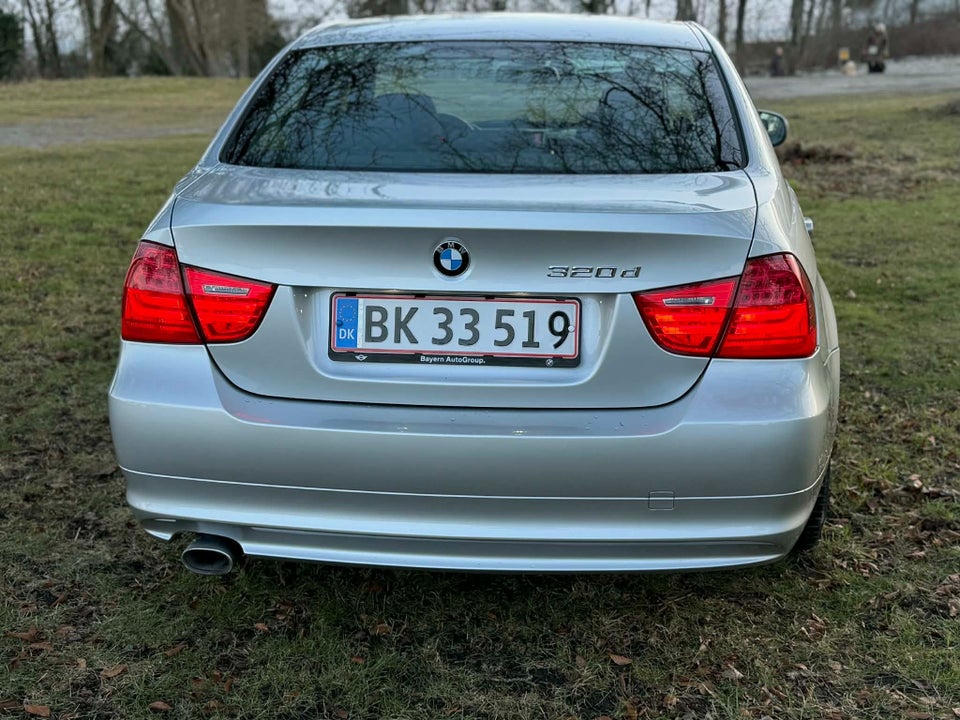 BMW 320d 2,0  4d
