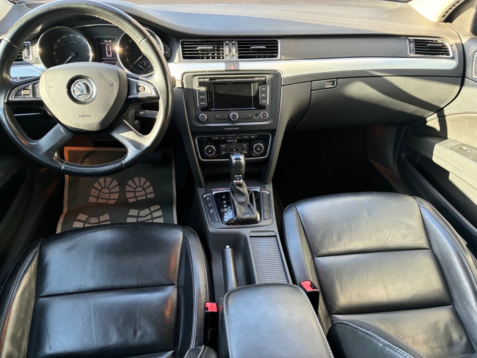 Skoda Superb 2,0 TDi 140 Ambition Combi DSG 5d
