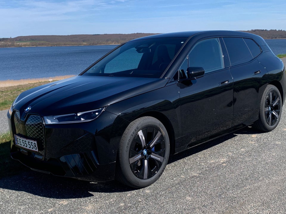 BMW iX xDrive40 5d