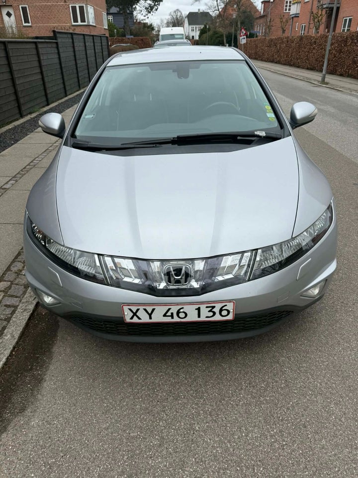 Honda Civic 1,8 Sport 5d