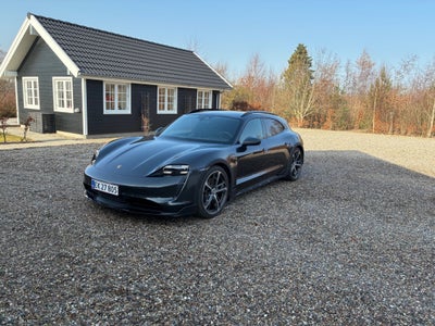 Porsche Taycan 4  Performance+ Cross Turismo 5d