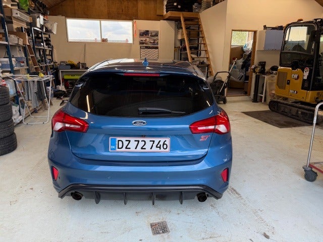 Ford Focus 2,3 EcoBoost ST3 5d