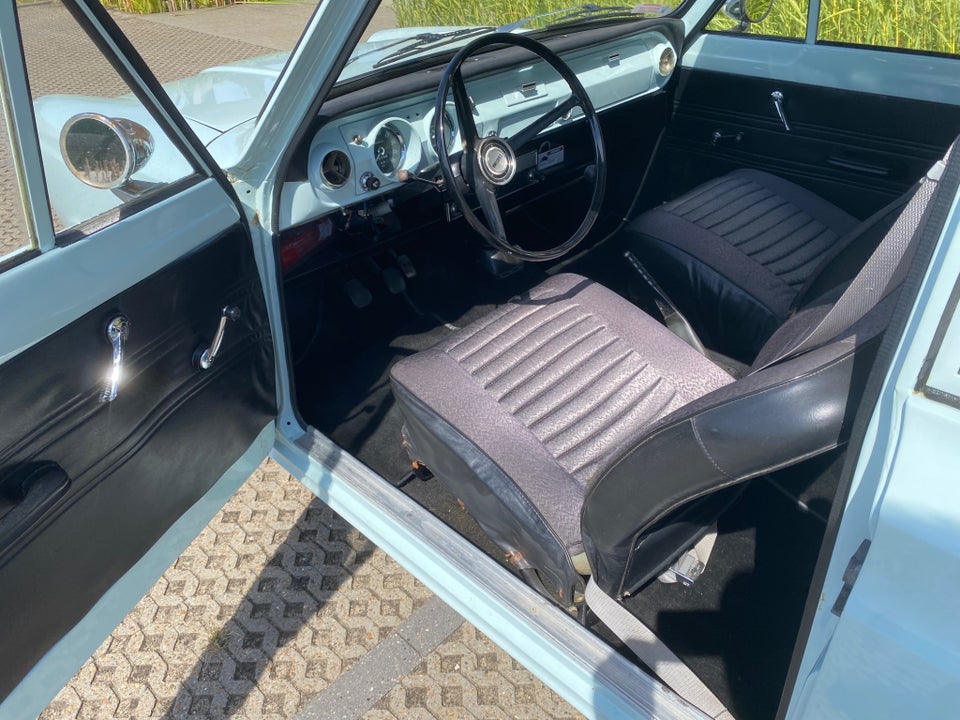 Ford Cortina 1,2 De Luxe 2d