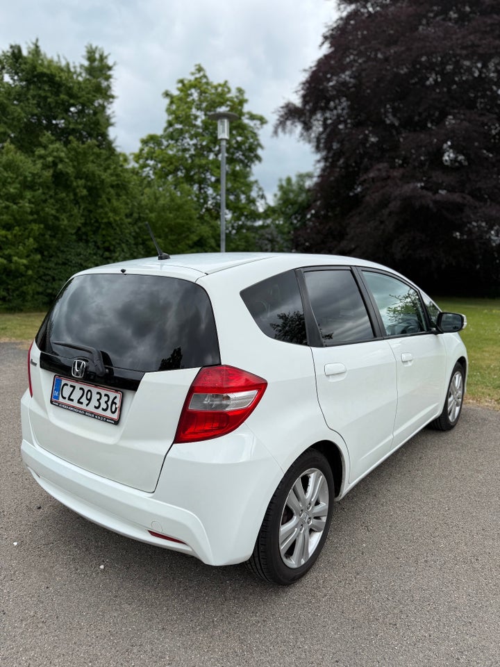 Honda Jazz 1,4 Elegance CVT 5d