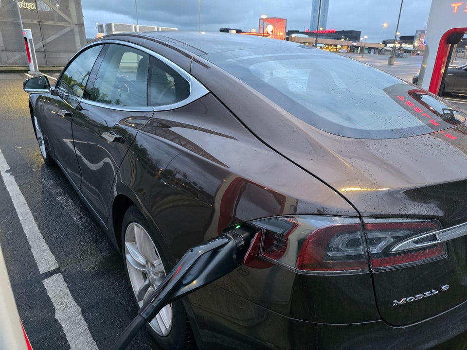 Tesla Model S 85D 7prs 5d