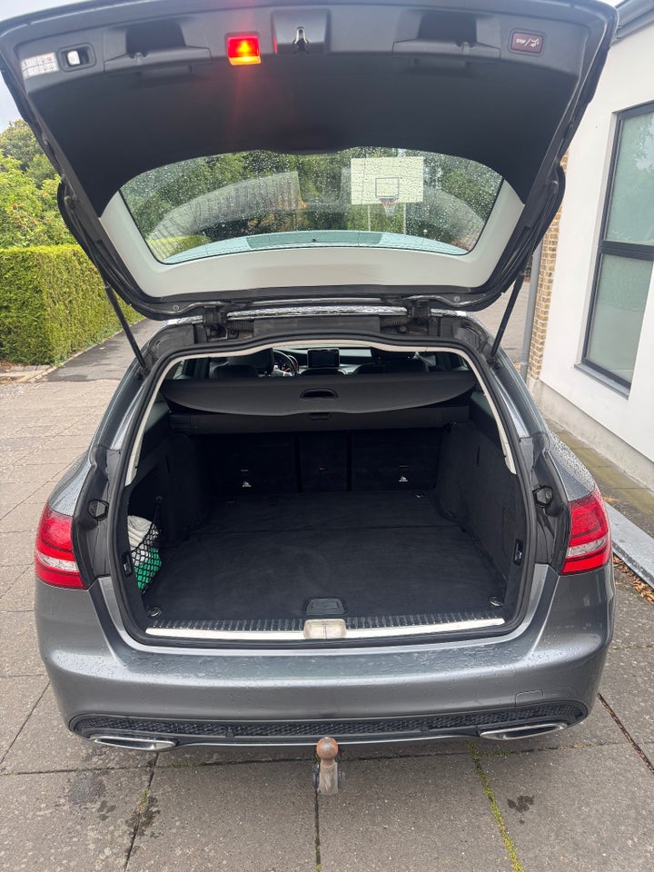 Mercedes C220 d 2,2 AMG Line stc. aut. 5d