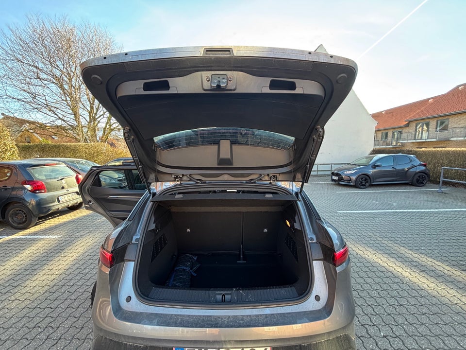 Renault Megane E-Tech 60 Techno+ 5d