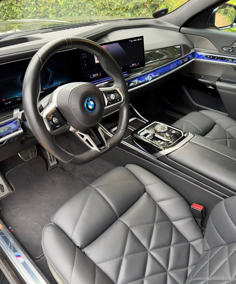 BMW i7 xDrive60 M-Sport 4d