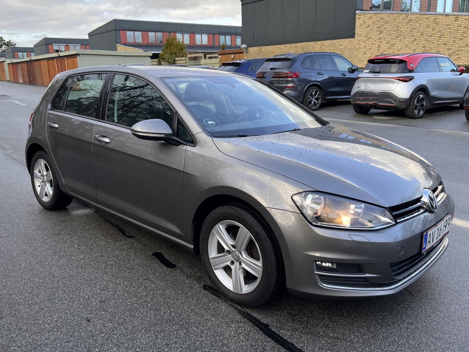 VW Golf VII 1,4 TSi 122 Highline BMT 5d
