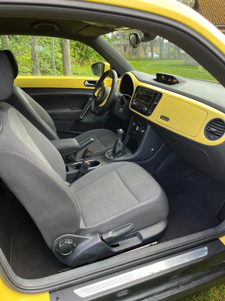 VW The Beetle 1,6 TDi 105 Design 2d