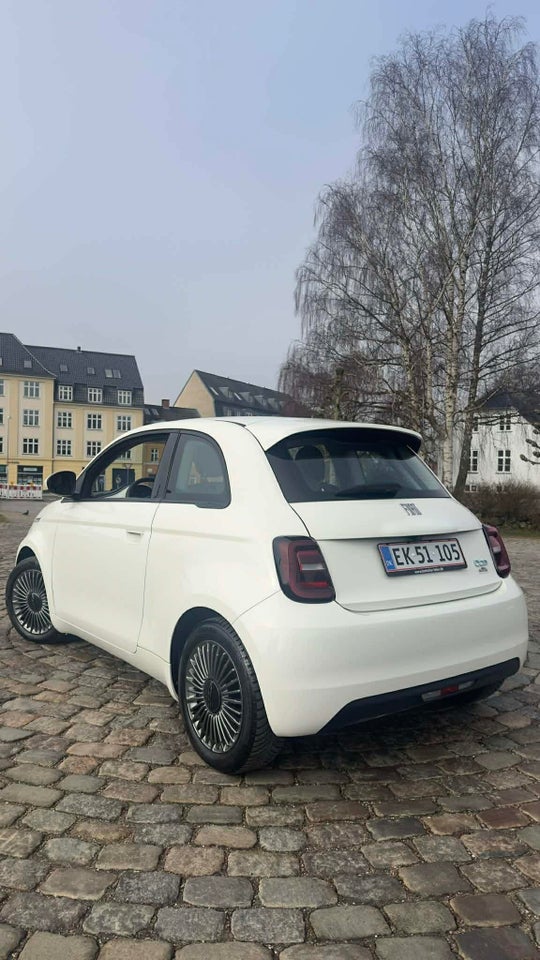 Fiat 500e 42 Icon 3d