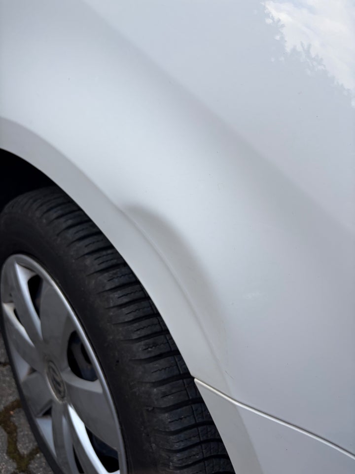 VW Touran 1,6 TDi 105 Comfortline BMT Van 5d