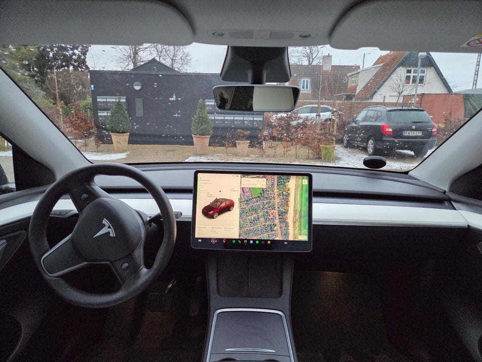 Tesla Model Y Long Range AWD 5d