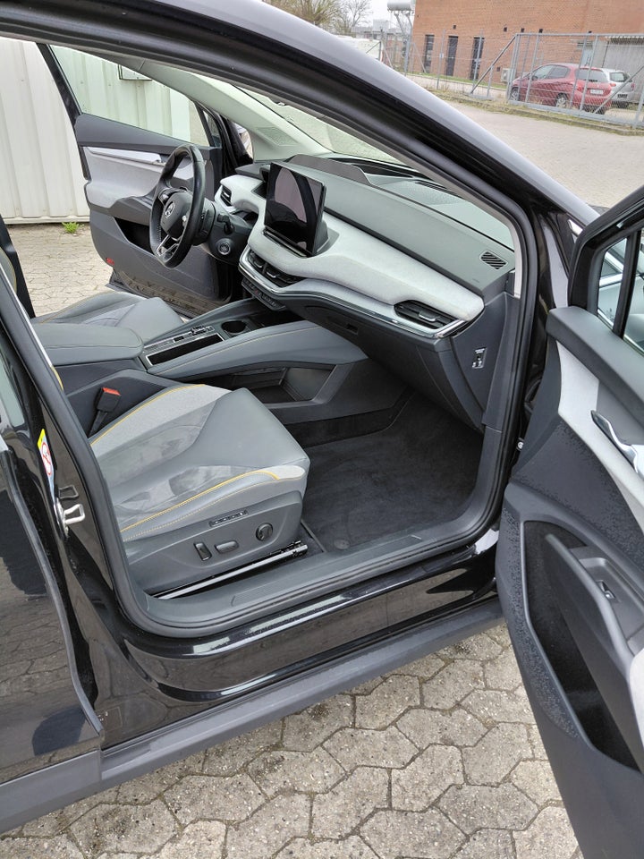 Skoda Enyaq 80 iV Premium 5d