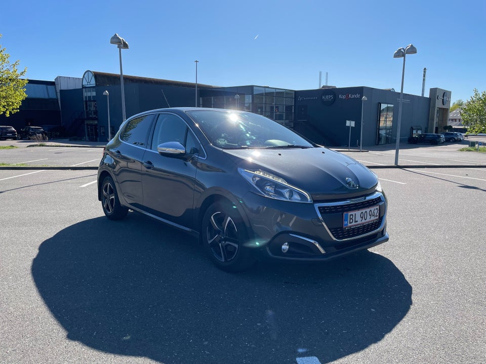 Peugeot 208 1,6 BlueHDi 100 Winter Edition 5d