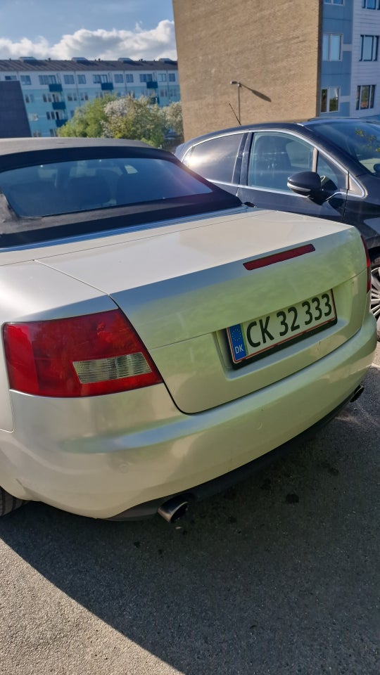 Audi A4 2,4 V6 Cabriolet Multitr. 2d