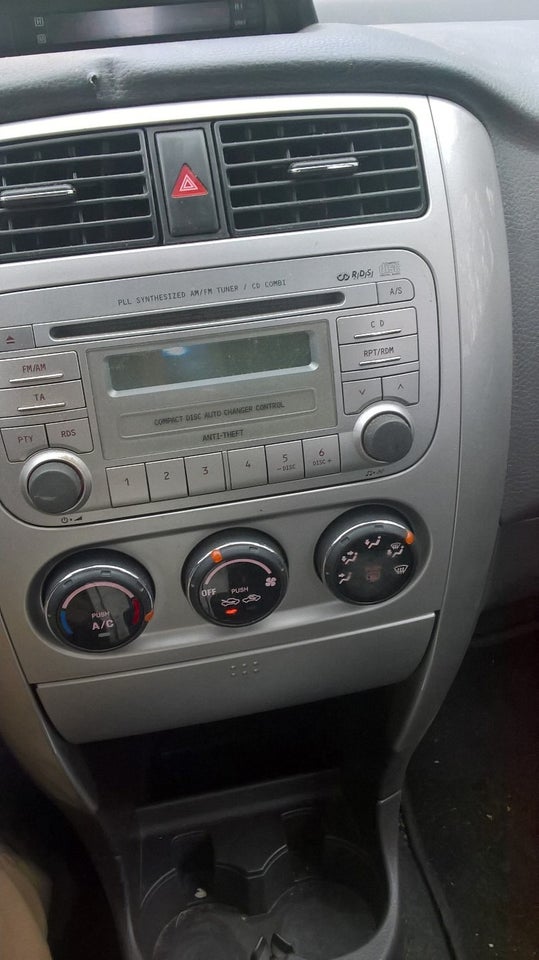 Suzuki Liana 1,6 Family 5d