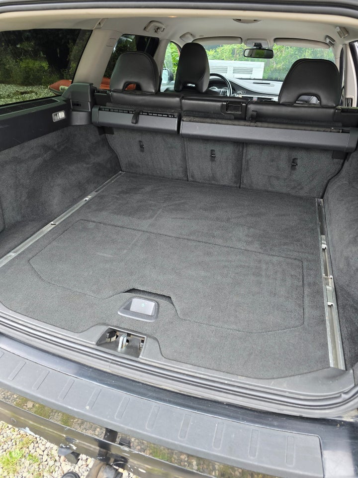 Volvo V70 2,4 D5 205 Summum aut. 5d