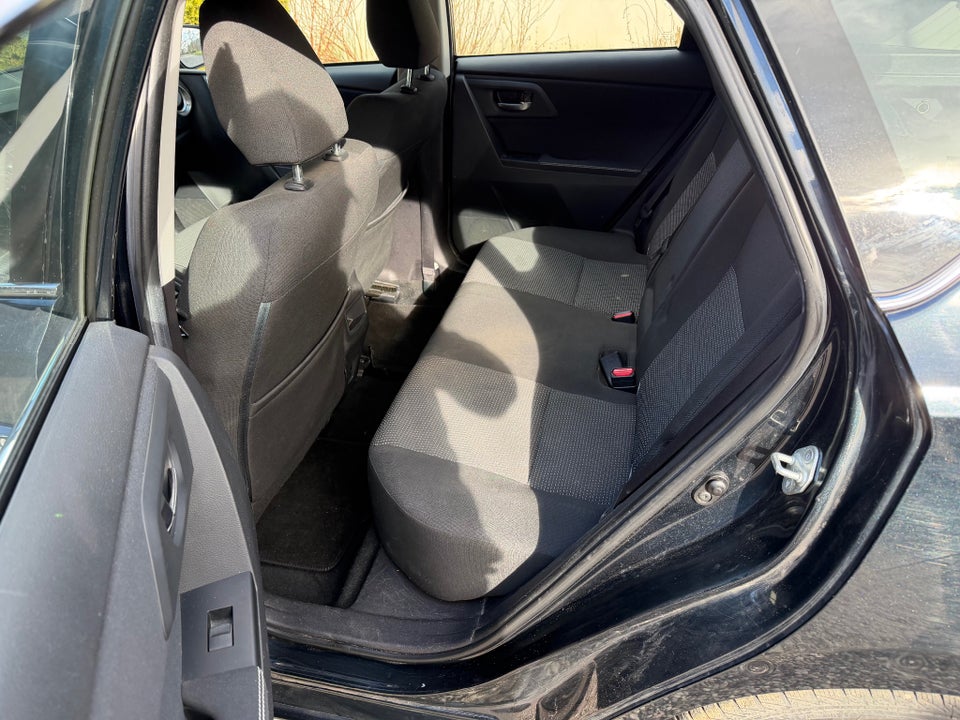 Toyota Auris 1,6 T2 5d