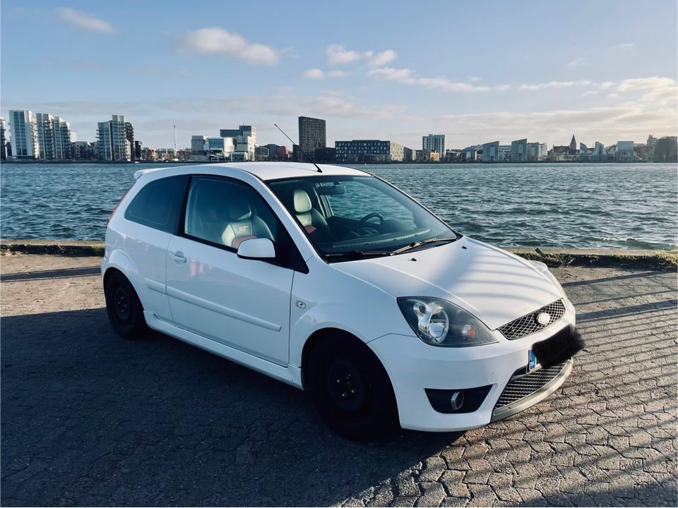 Ford Fiesta 2,0 ST150 3d