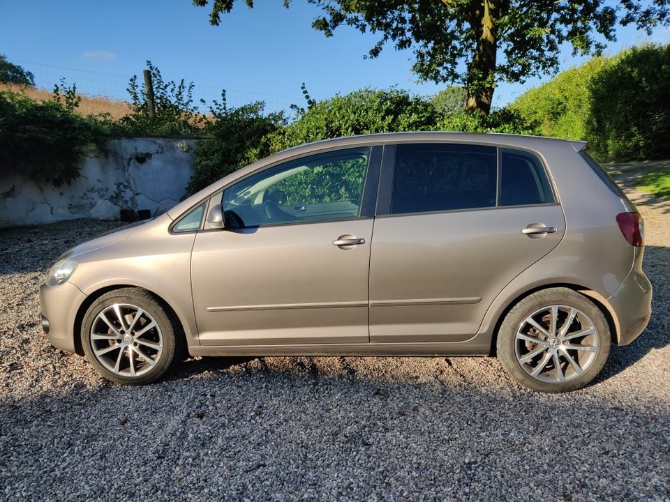 VW Golf Plus 1,6 TDi 105 Highline DSG BMT 5d