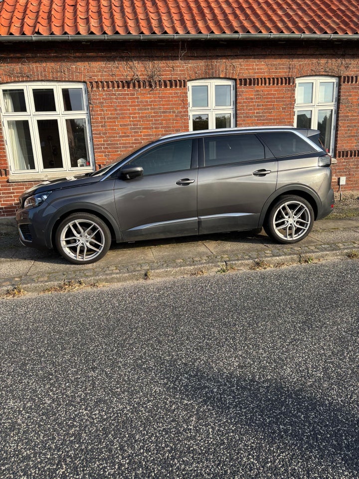 Peugeot 5008 1,6 BlueHDi 120 Allure 7prs 5d