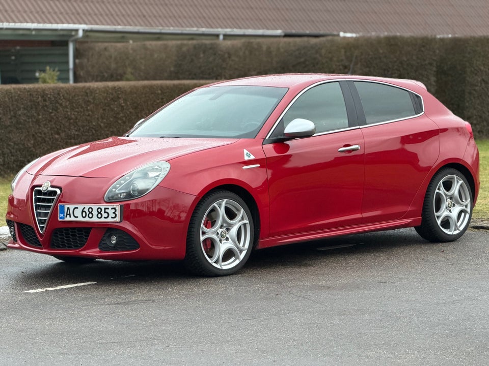 Alfa Romeo Giulietta 1,75 TBi Quadrifoglio Verde 5d