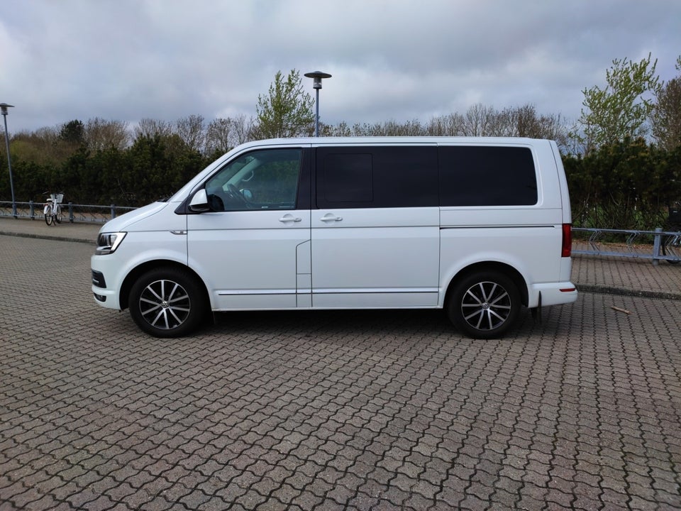 VW Multivan 2,0 TDi 150 Highline DSG kort