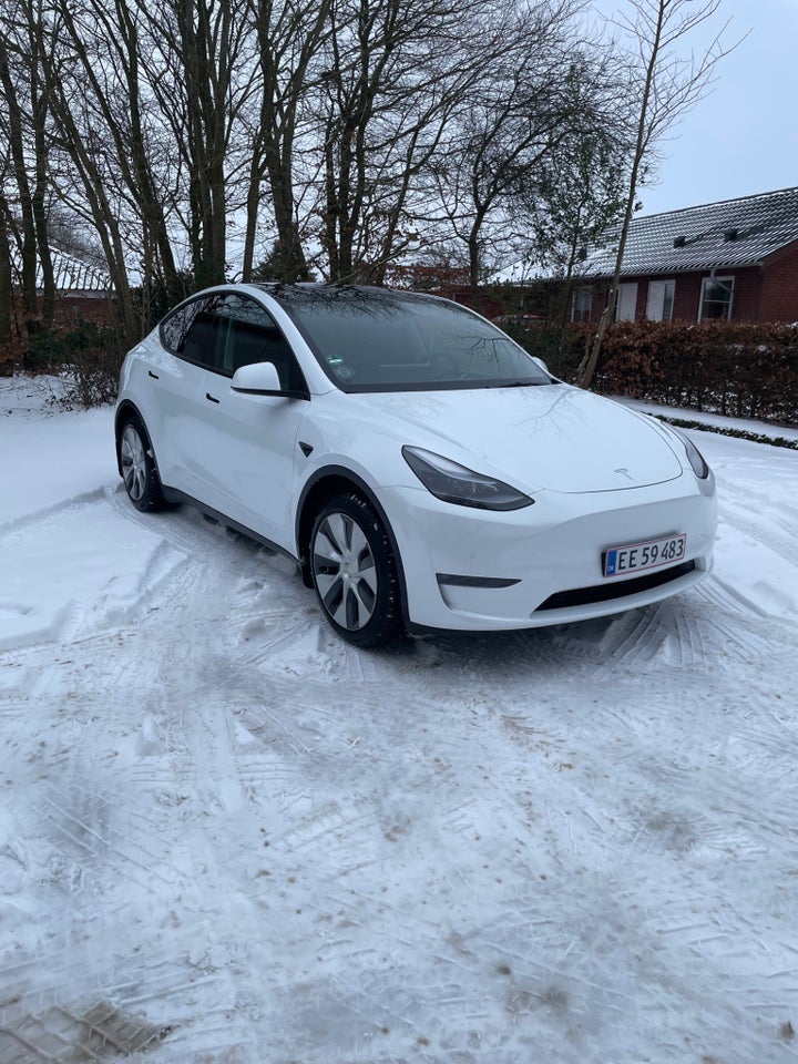 Tesla Model Y Long Range AWD 5d