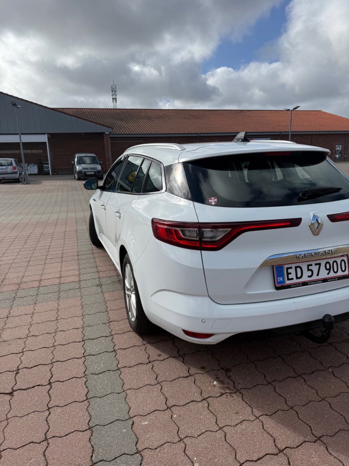 Renault Megane IV 1,3 TCe 140 Limited Sport Tourer 5d